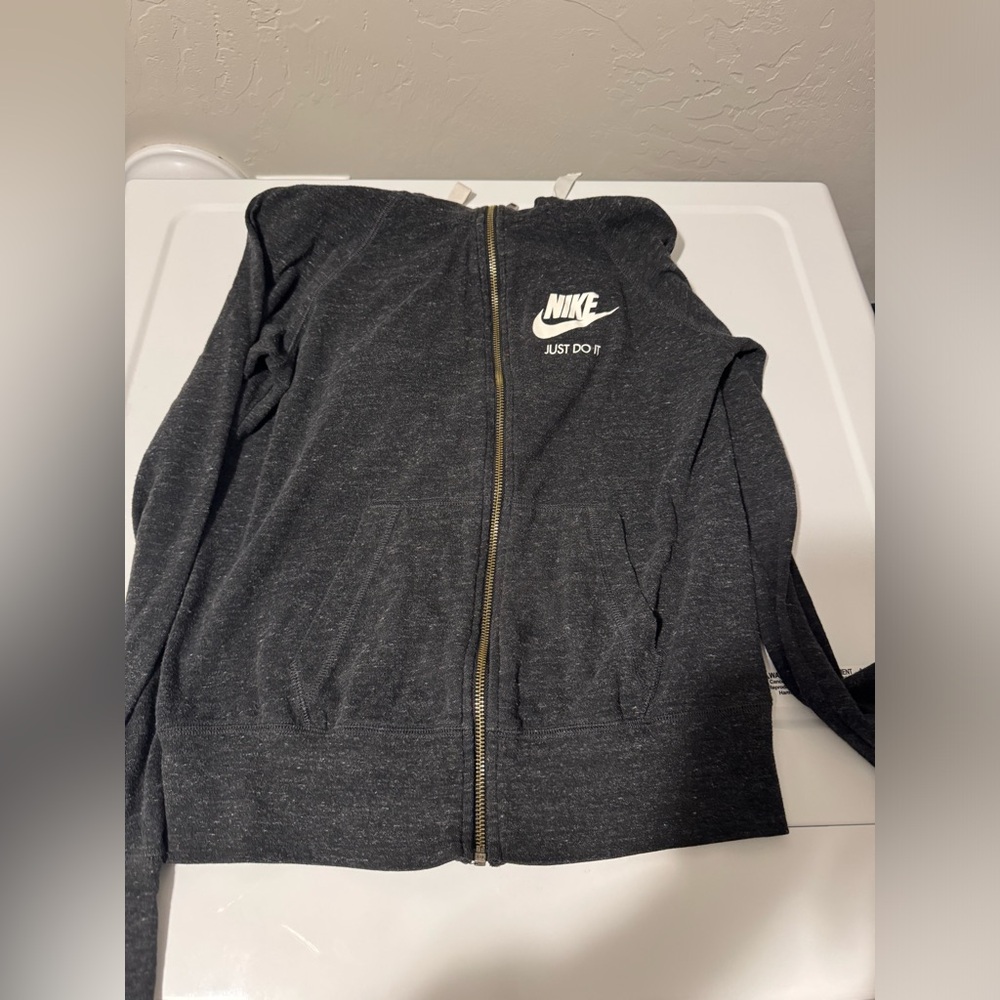Size small Nike zip up